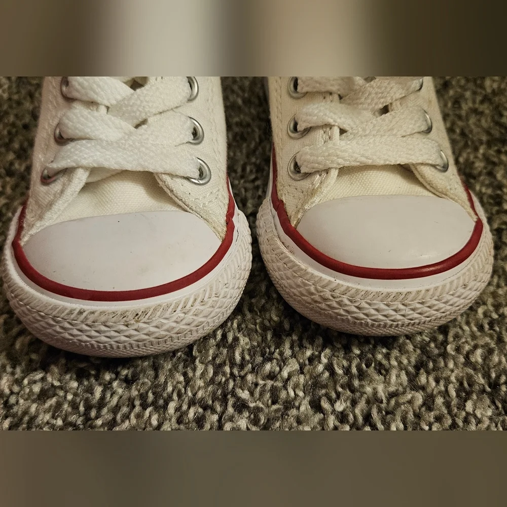 Converse Baby Sneakers - Picture 2 of 8